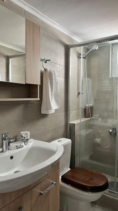Apartment Beautiful Next To Metro Station *