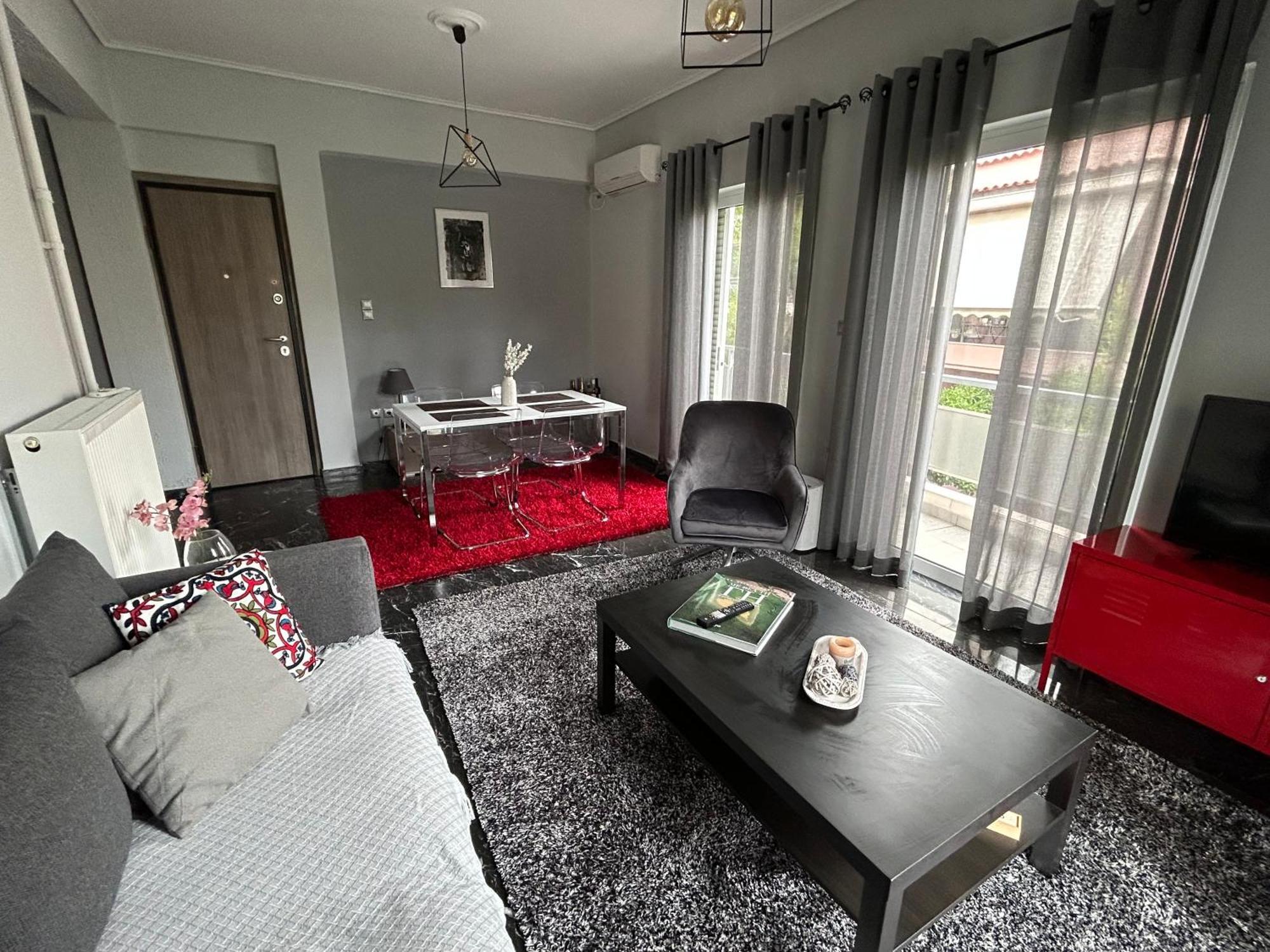 Apartment Beautiful Next To Metro Station